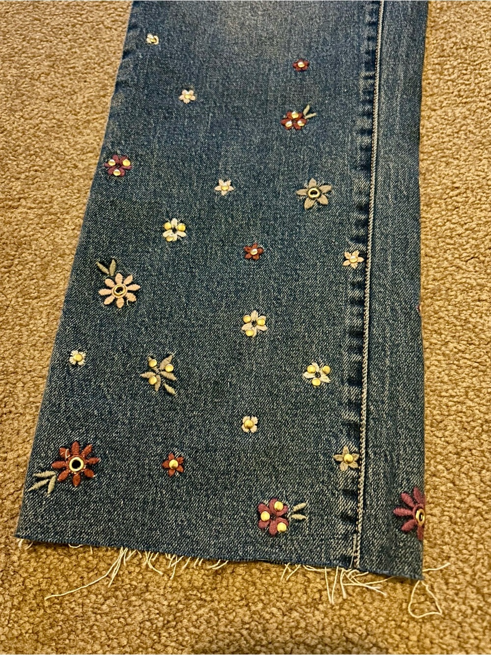NWT Driftwood Charlotte Cropped Straight Blue Jeans Floral Embroidered Size 12 - Picture 4 of 11
